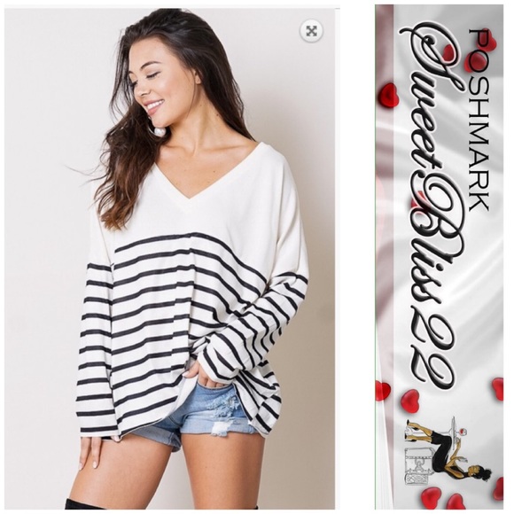 💎Striped V Neck Top💎 - Picture 2 of 3